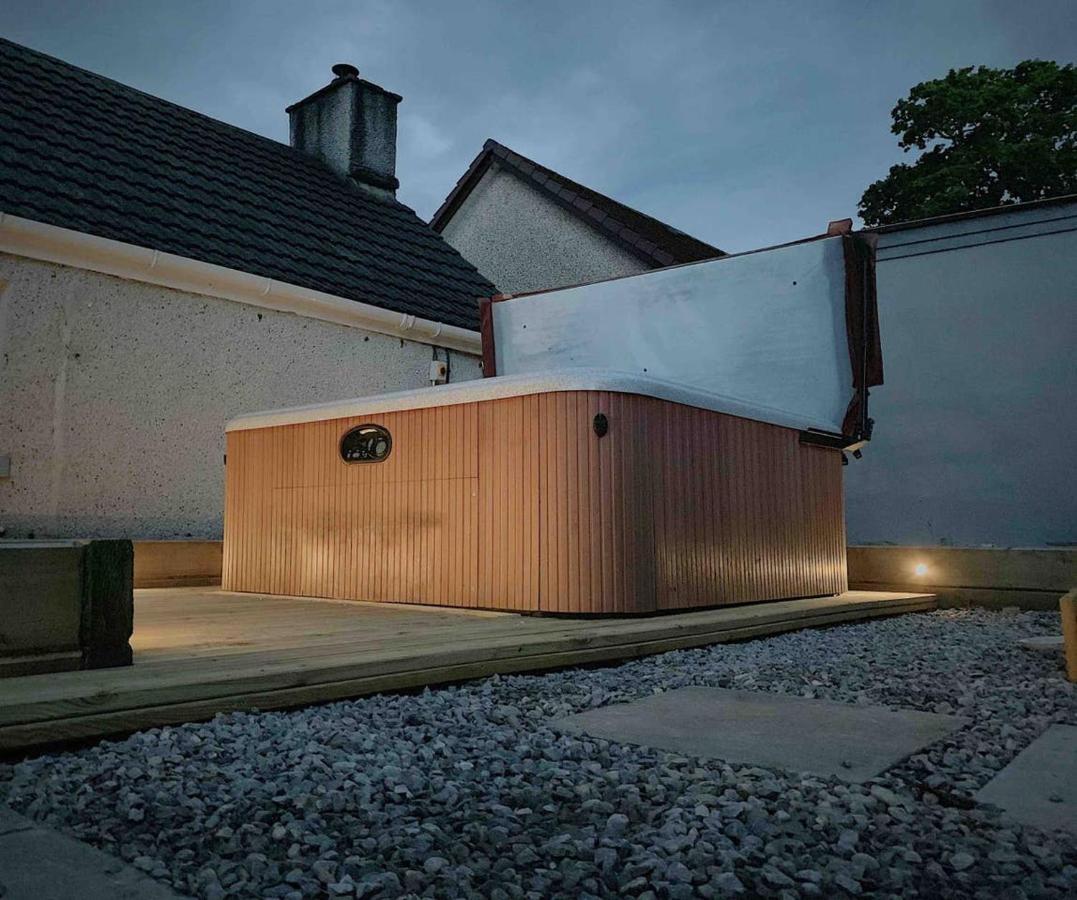 Highland Hottub Retreat, On Nc500 Villa อินเวอร์เนส ภายนอก รูปภาพ